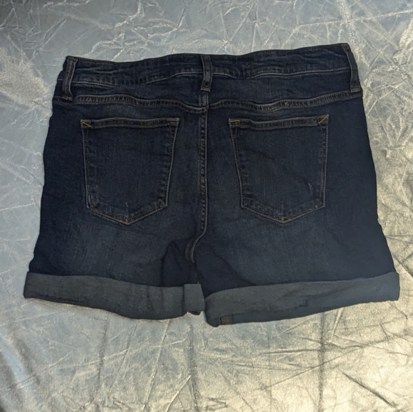 Gap Dark Wash Folded Jean Shorts - Picture 3 of 3